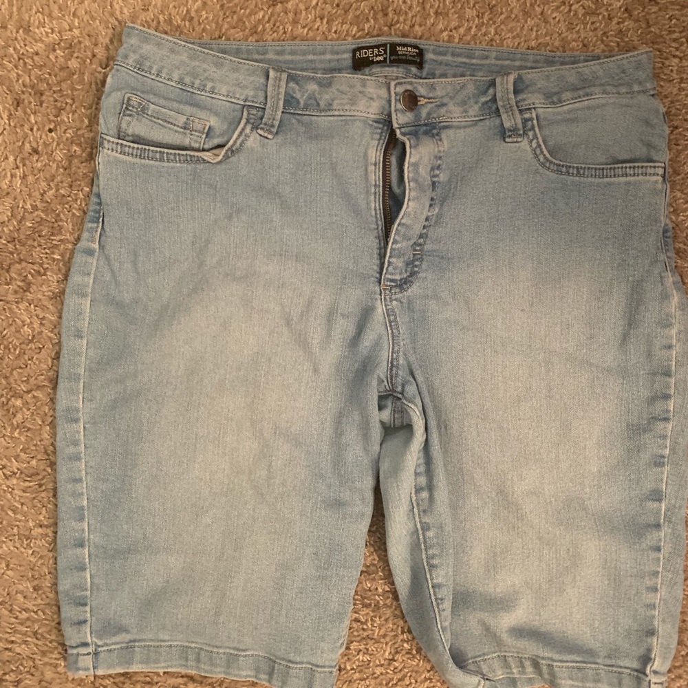 Midrise Bermuda shorts